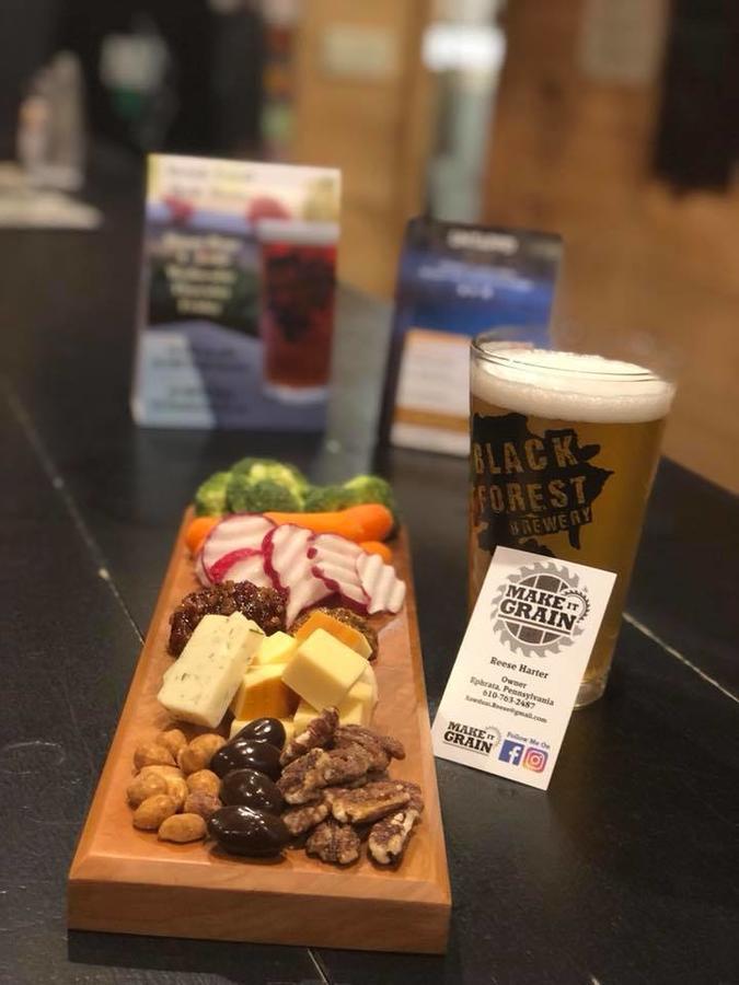 1777 Americana Inn & Lancaster Brewery Ефрата Екстериор снимка